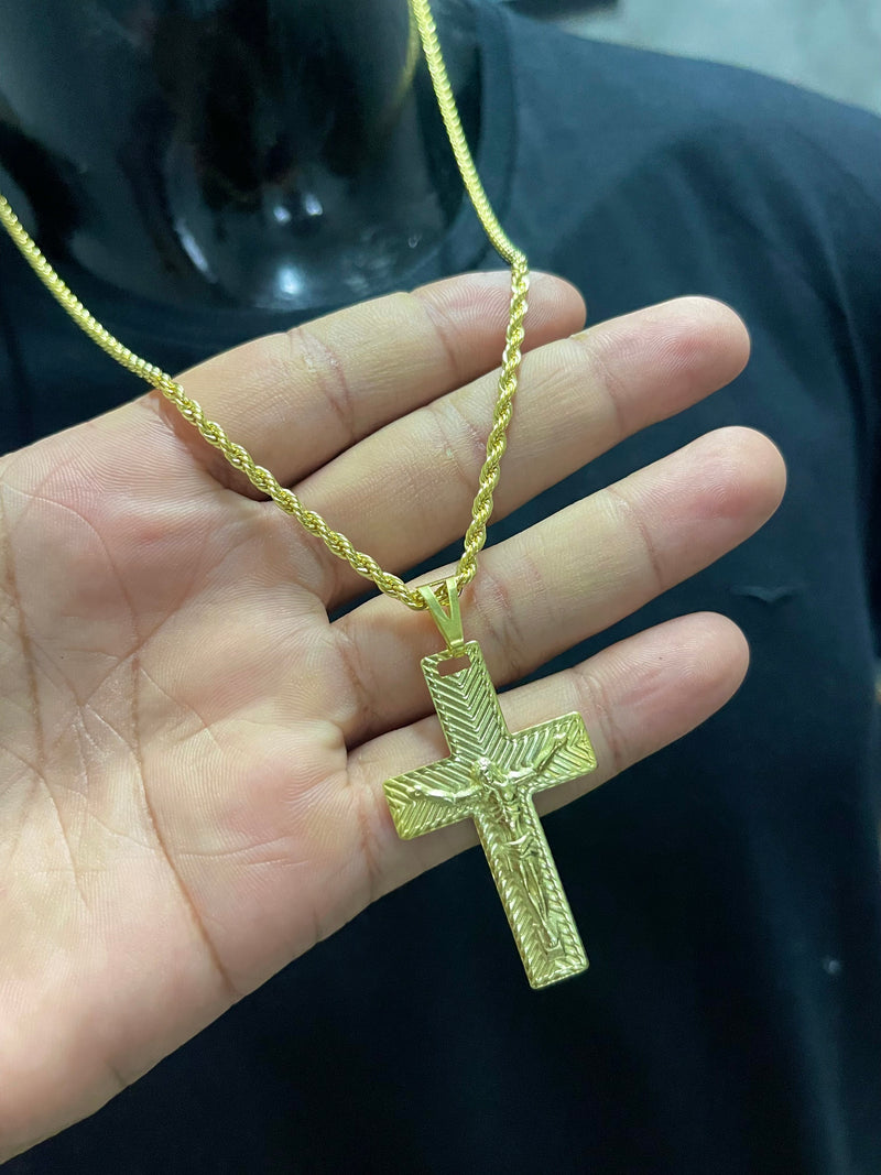 CORRENTE ELO BAIANO 4MM + PINGENTE CRUZ COM JESUS.