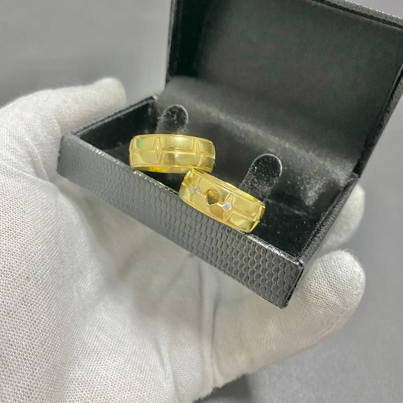 PAR DE ALIANÇAS MOD BATIMENTOS CORAÇÃO 8MM - WRDJOIAS