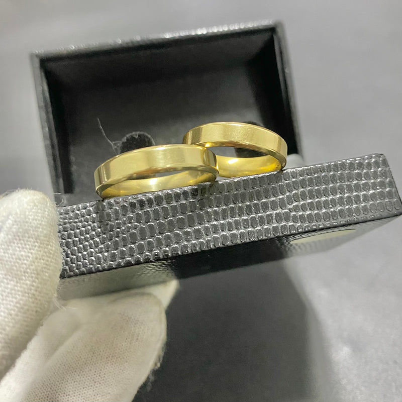 PAR DE ALIANÇAS MOD CHANFRADA 7MM - WRDJOIAS