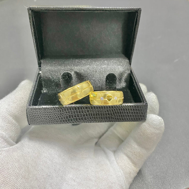 PAR DE ALIANÇAS MOD BATIMENTOS CORAÇÃO 8MM - WRDJOIAS