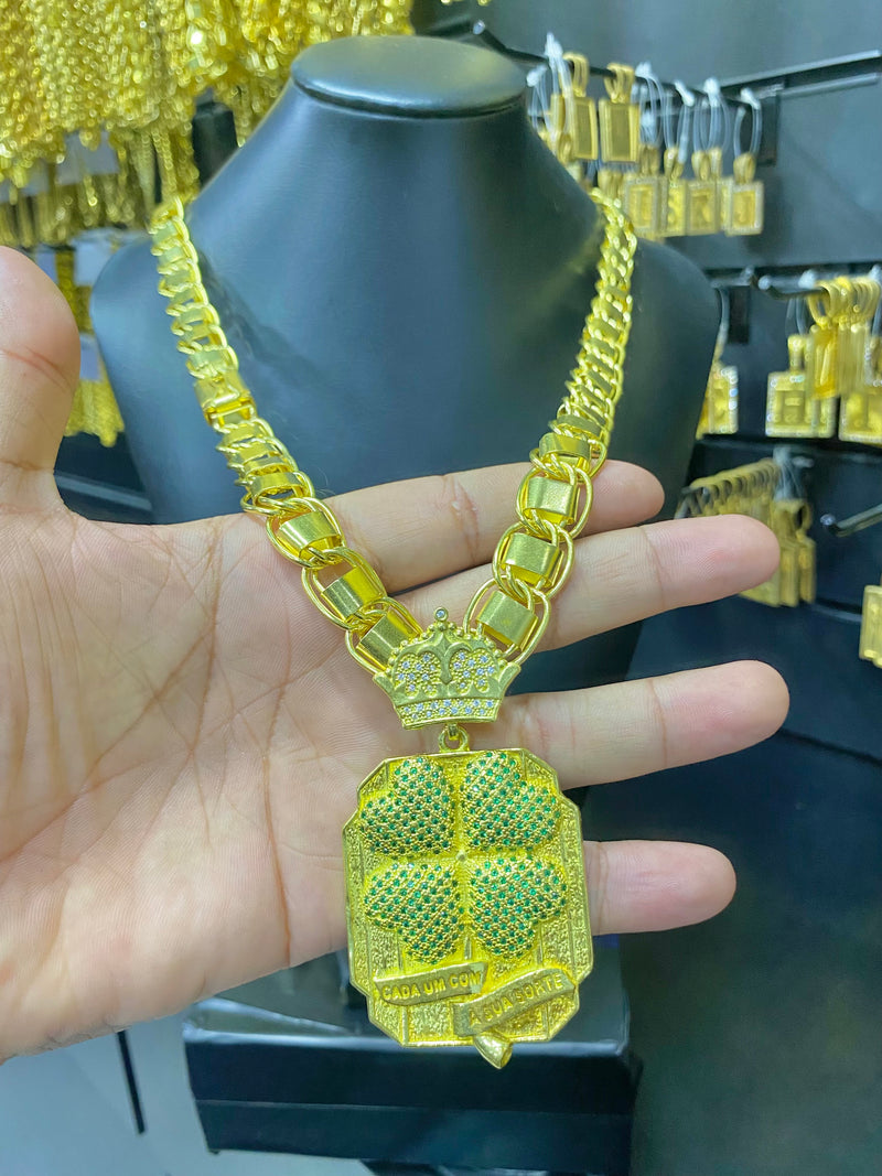 CORRENTE ELO DUBAI 16MM + PINGENTE TREVO CADA UM COM A SUA SORTE