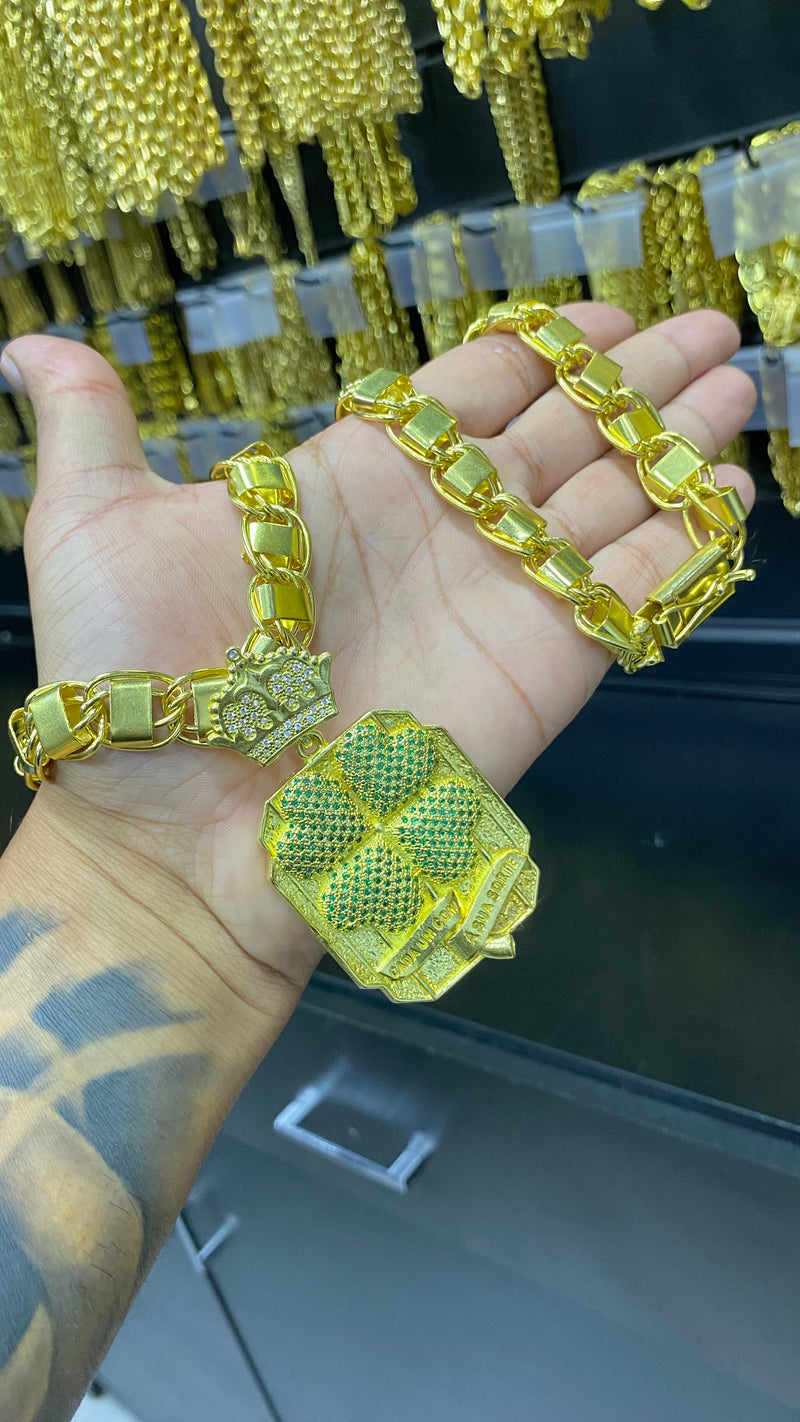CORRENTE ELO DUBAI 16MM + PINGENTE TREVO CADA UM COM A SUA SORTE