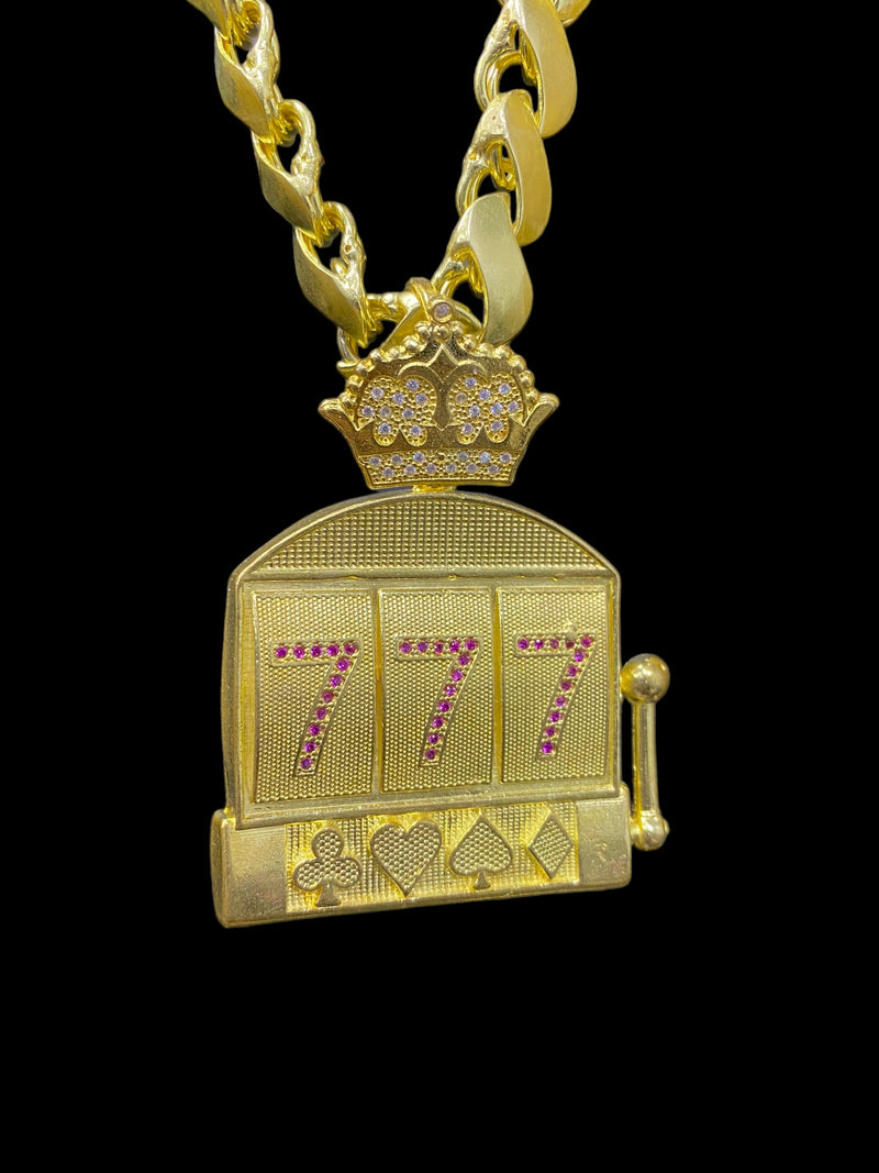PINGENTE CASSINO 777 CRAVEJADO ROSA. - WRDJOIAS