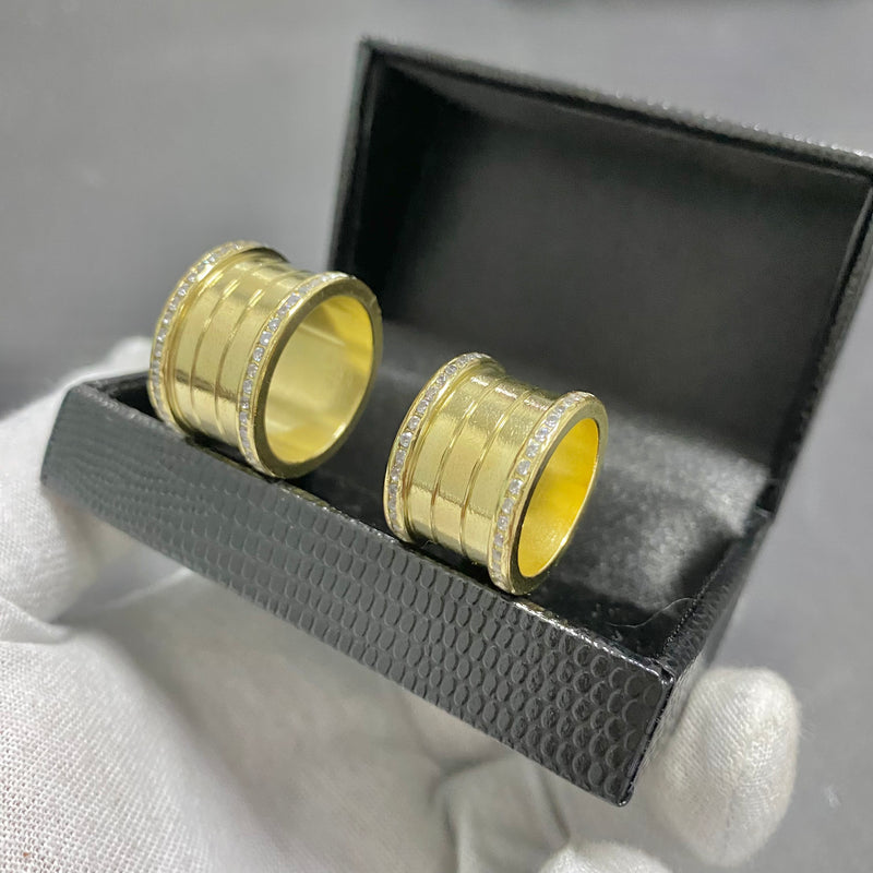 PAR DE ALIANÇAS MOD BULGARIA 14MM CRAVEJADA - WRDJOIAS