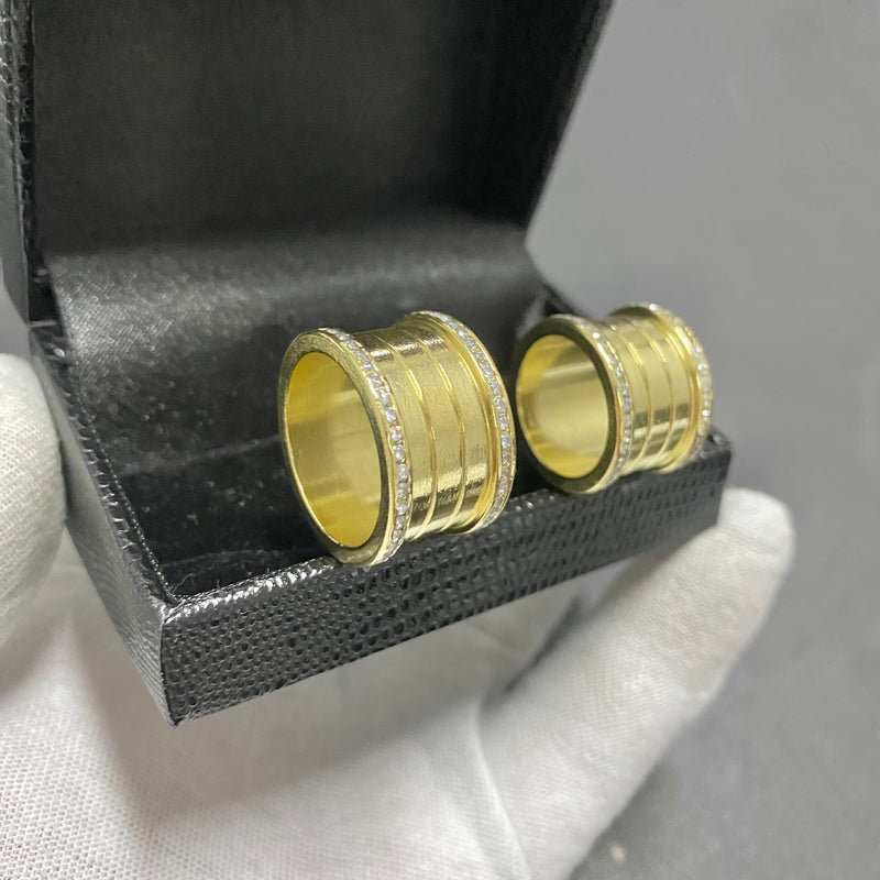 PAR DE ALIANÇAS MOD BULGARIA 14MM CRAVEJADA - WRDJOIAS