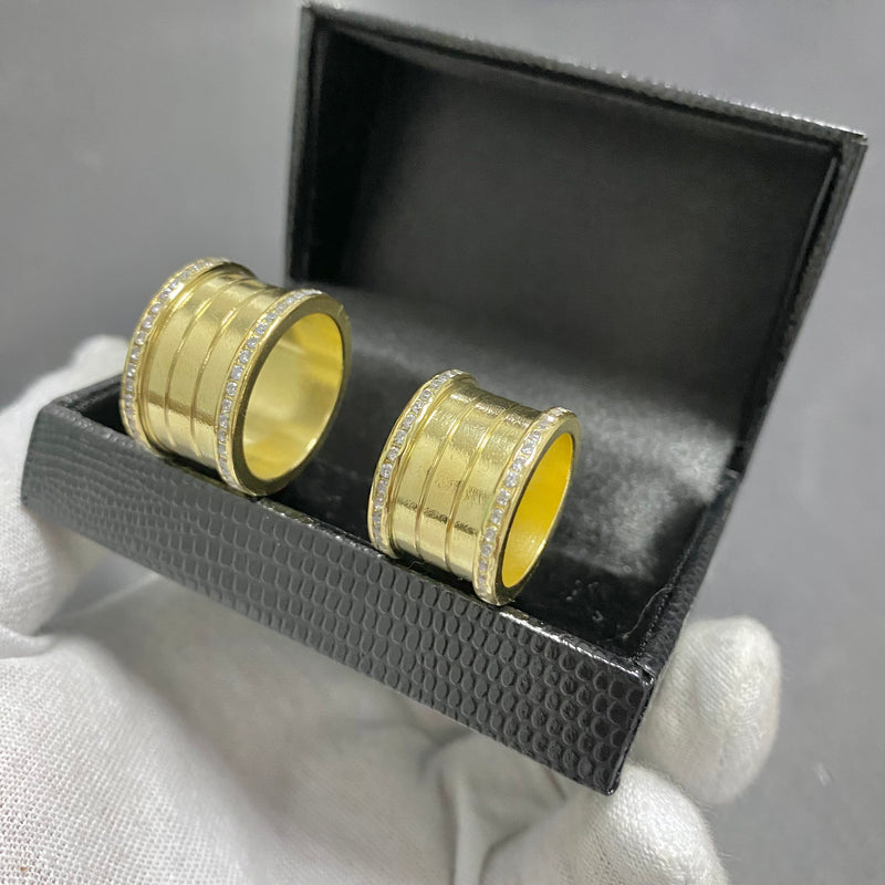 PAR DE ALIANÇAS MOD BULGARIA 14MM CRAVEJADA - WRDJOIAS