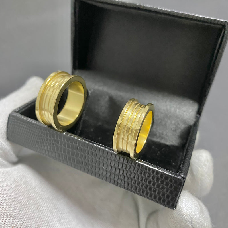 PAR DE ALIANÇAS MOD BULGARIA 10MM - WRDJOIAS