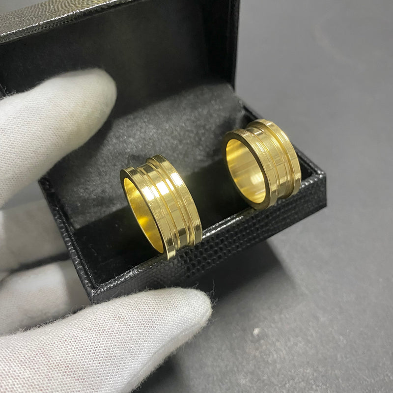 PAR DE ALIANÇAS MOD BULGARI 02 FRISOS 10MM - WRDJOIAS