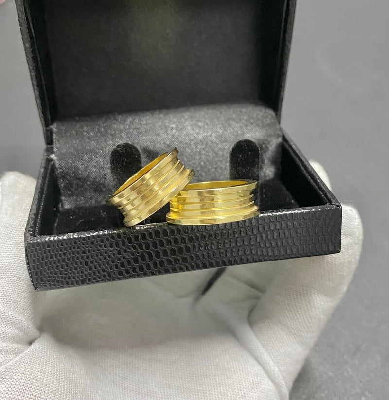 PAR DE ALIANÇAS MOD BULGARIA 10MM - WRDJOIAS