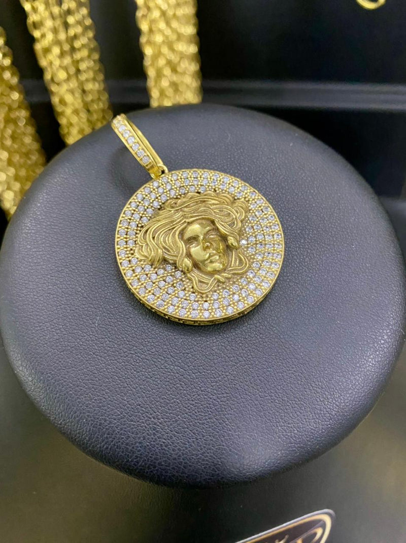 PINGENTE MEDALHA MEDUSA CRAVEJADO - WRDJOIAS