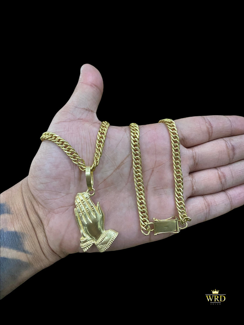 CORRENTE ELO GRUMET 7MM COM PINGENTE MÃO ORANDO - WRDJOIAS